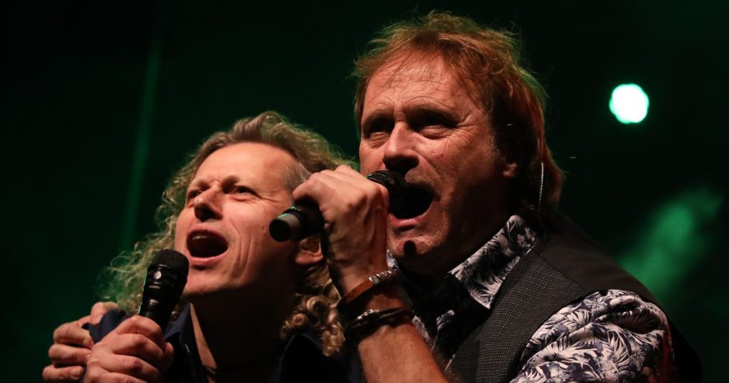 The Best of Simon & Garfunkel – Syb van der Ploeg, Maarten Peters e.a. in Heerenveen