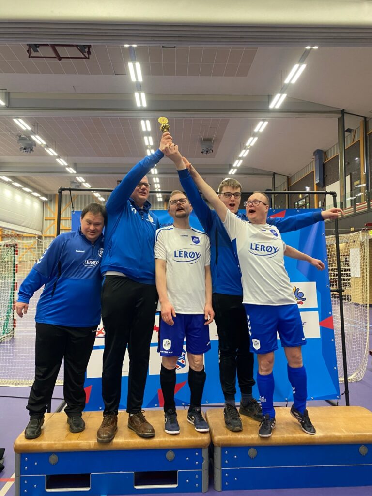 Het Bijzondere Zaalvoetbaltoernooi — sport in Heerenveen